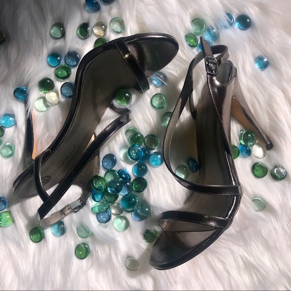 Michael Antonio Sandals - Picture 2 of 8